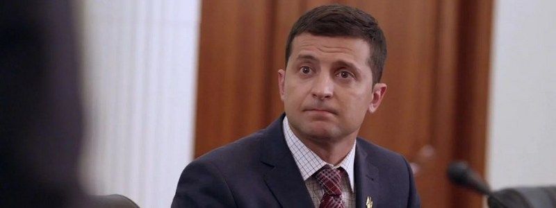 Зеленский бросил вызов Порошенко, Кабмин запретил авиасообщение с Россией и Пеле в больнице: ТОП новостей дня