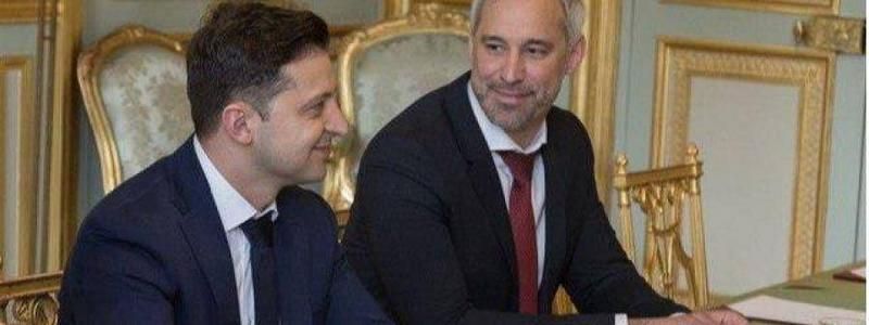 Визит Зеленского к Макрону, успешный запуск Falcon Heavy и лучшее фото 2019 года: ТОП новостей дня