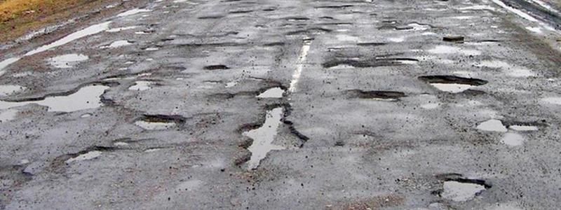 Как заставить разрушителей дорог работать на благо Украины