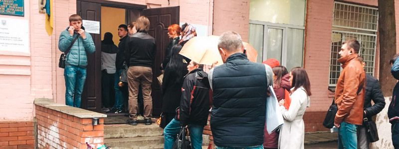 Жители Украины сменили избирательные участки: сколько человек будут голосовать в Киеве