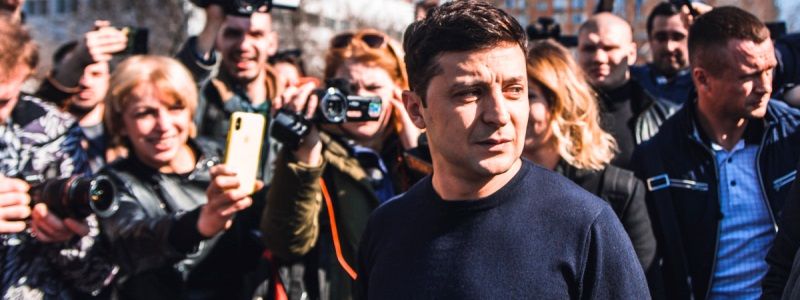 Зеленский представил свою команду: с кем шоумэн идет в Президенты Украины