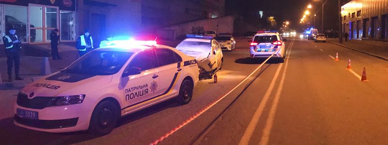 В Киеве мужчина сбил полицейскую и угнал Prius: видео момента задержания и что грозит