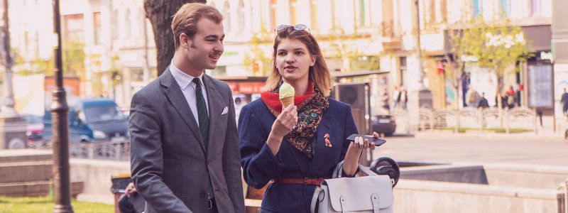 Столица в лицах: как жители Киева радуются теплому вторнику