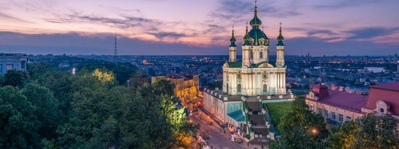 ТОП фото загадочного апрельского Киева в Instagram