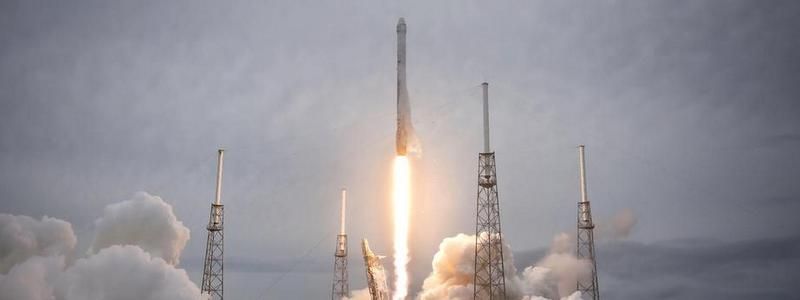 Зеленский предложил дату инаугурации, у Таиланда новый король, SpaceX запустила корабль к МКС: ТОП новостей дня