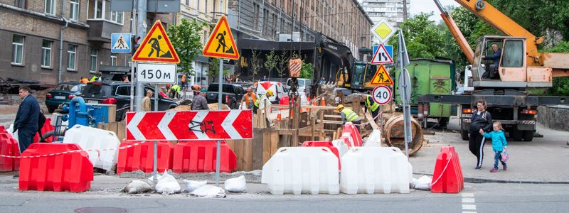 В Киеве капитально ремонтируют улицу Федорова: что там происходит сейчас