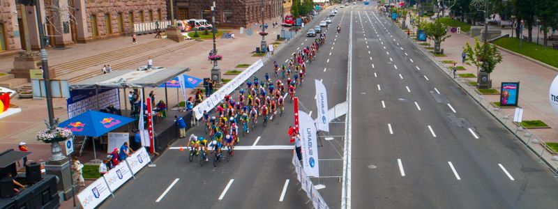 Как в Киеве проходит масштабная велогонка Race Horizon Park: фото и видео с высоты