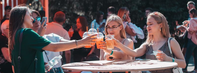 Жители Киева тусили со звездами и куражились до упаду на ВДНГ: как все было