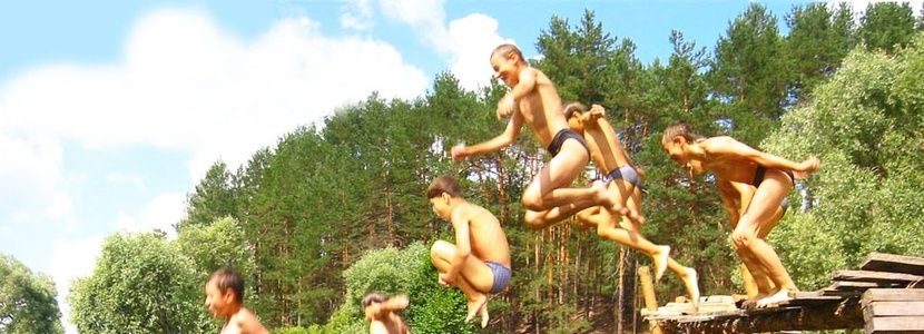 Купання в річках та озерах: чим можна заразитися і як цього уникнути