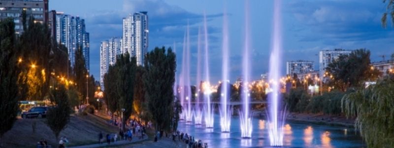 В Киеве на Русановке отключили фонтаны: причина