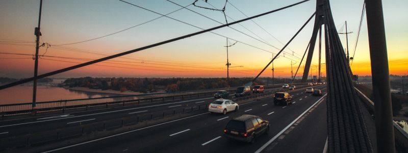 В Киеве частично перекрыли Северный мост