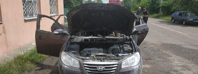 Под Киевом взорвался Hyundai с ребенком в салоне: 3-летний мальчик в реанимации