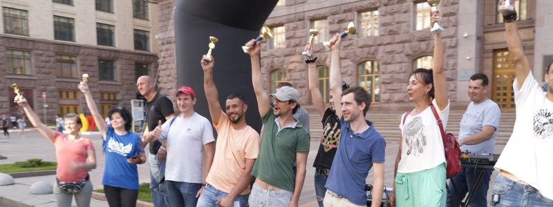 "Ралли журналистов" изнутри и зачем нужны автомобильные соревнования в центре Киева