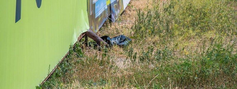 В Киеве возле Харьковской площади строители нашли тело мужчины