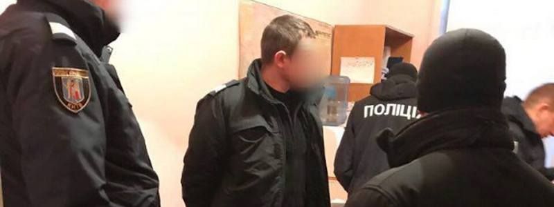 Кто "крышует" вокзальных воров в Киеве