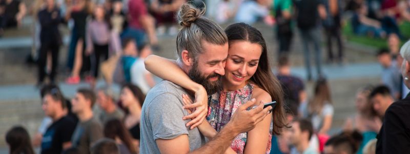 Радостные детишки, счастливые парочки и мороженое вместо алкоголя: как жители Киева отметили День молодежи