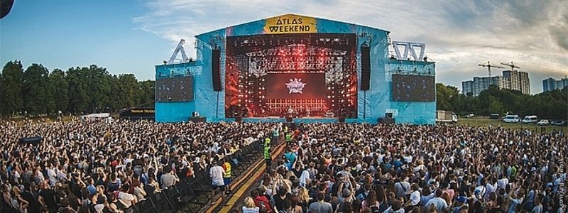 В Киеве на Atlas Weekend люди с нарушениями слуха смогут увидеть музыку и почувствовать ее на ощупь