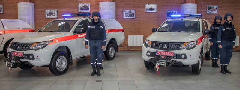 В Киеве японцы вручили саперам новую технику