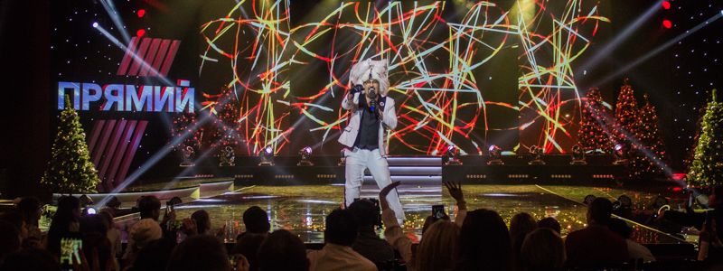 В Киеве MONATIK, Ирина Билык и АГОНЬ раскрыли секрет, каким будет Новый год по телевизору