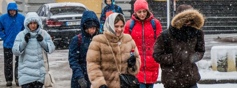 Вместе со снегопадом Киев окончательно расстался с осенью