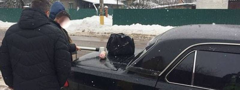 Полиция уберегла Киев от харьковчан с сумкой, набитой ураном