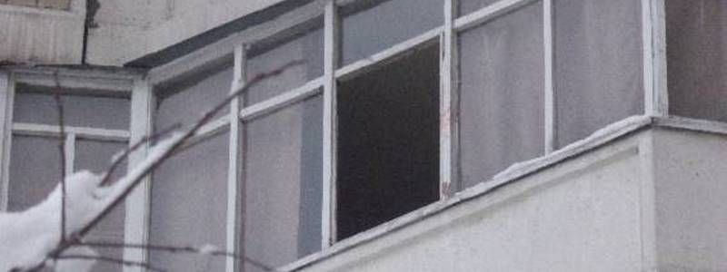 В Киеве мужчина, спасаясь от соседа, спрыгнул с 7 этажа и выжил