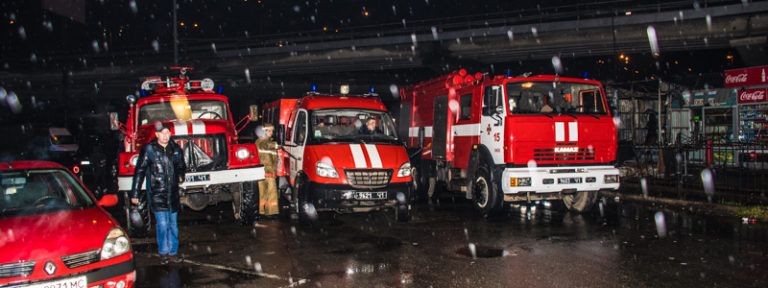 Куда звонить, если что-то случилось на Новый год: список экстренных телефонов Киева