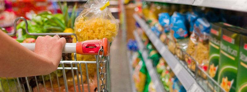 Как изменились цены на продукты в супермаркетах Киева: где покупать дешевле