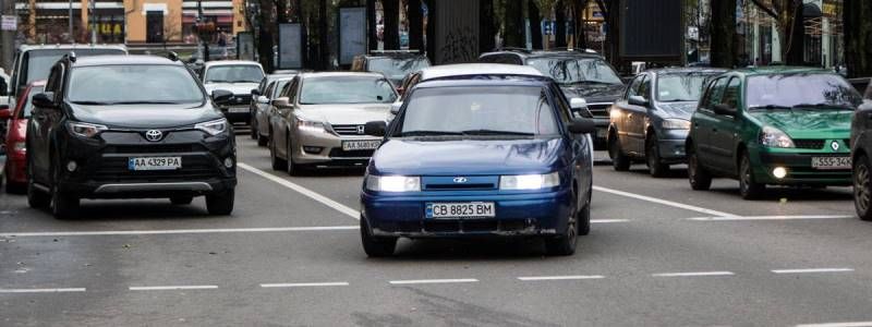 От властей потребовали ускорить движение на главных магистралях Киева