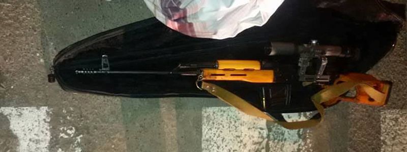 На Лесном посреди улицы нашли заряженные снайперские винтовки