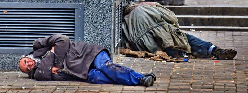 Пункт обогрева в Киеве изнутри: что ждет тех, у кого нет дома