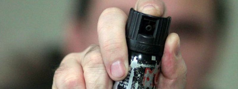 В Киеве нардепу распылили в лицо слезоточивый газ