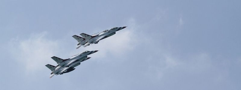 Южная Корея открыла огонь по самолетам РФ, новый премьер в Британии и смерть актера из фильмов о Бонде:  ТОП новостей дня