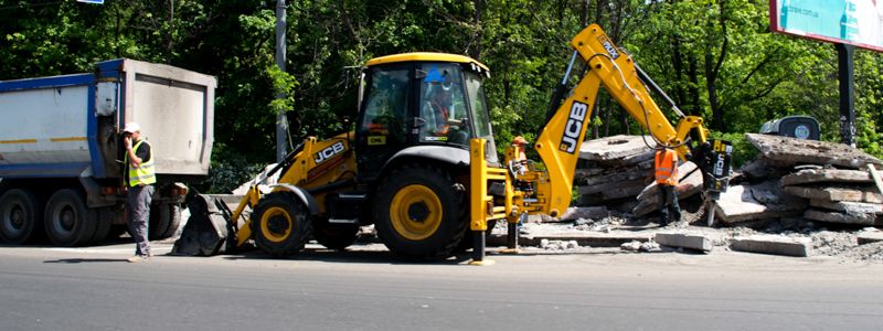В Киеве на Дарницкой площади ограничат движение транспорта: сколько времени займет ремонт