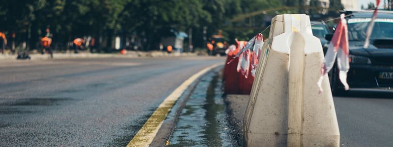 В Киеве ограничат движение на Набережно-Печерской дороге: когда и почему