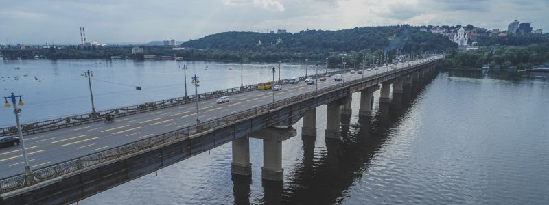 Аварийный памятник: как выглядит мост Патона с высоты птичьего полета