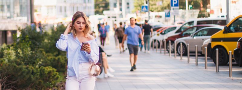 Солнечная столица в лицах: как жители Киева радуются средине рабочей недели