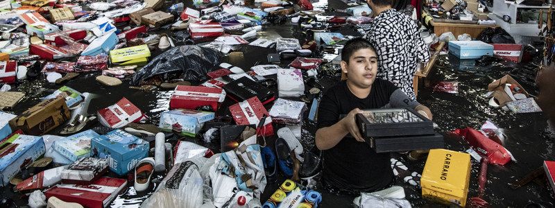 Пожар в отеле "Токио Стар" в Одессе, потоп в Гранд-базаре Стамбула и повторное заседание суда по делу Грымчака: ТОП новостей дня
