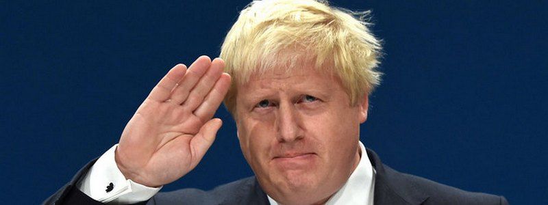 Посольство и премьер Великобритании поздравили жителей Украины с Днем Независимости стихом Петриненко