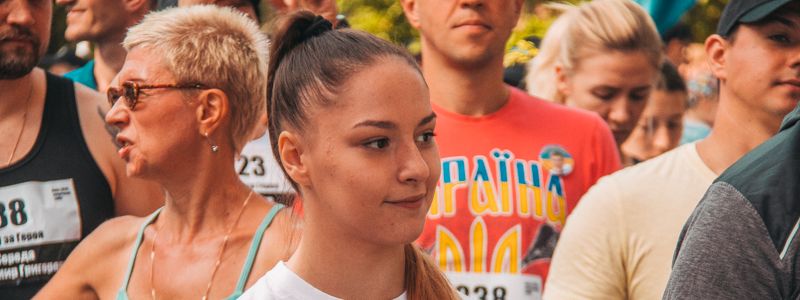 Забег в память о погибших воинах в Киеве на Трухановом: ищи себя на фото