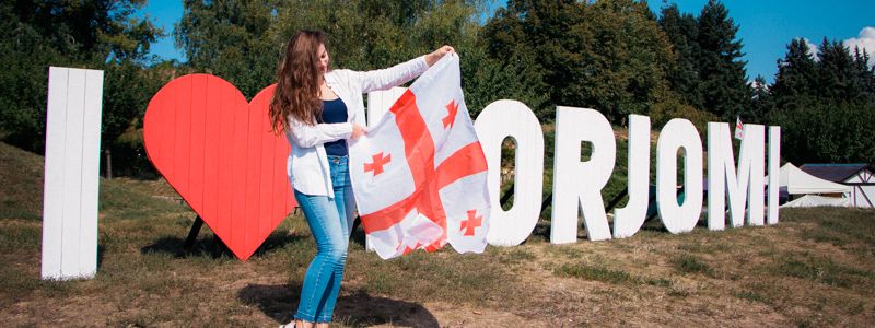 Увидеть и попробовать Грузию в Киеве: как стартовал Borjomi Fest. Полный гид по фестивалю