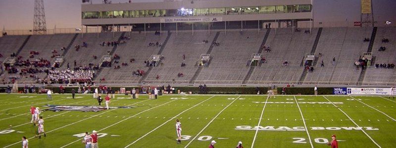 Триумф украинской теннисистки, стрельба на школьном стадионе в США и смерть создателя «Черного Плаща»: ТОП новостей дня