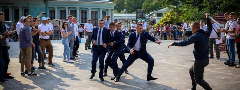 У Президента Украины Зеленского лучшие охранники в мире