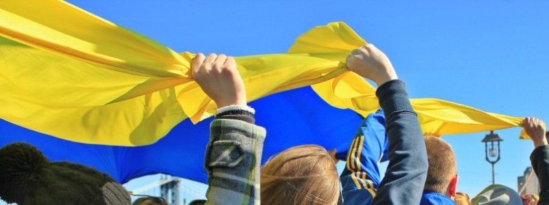 Вся правда про патріотів та антипатріотів: чому нападють на волонтерів, які допомогають постраждалим від бойових дій