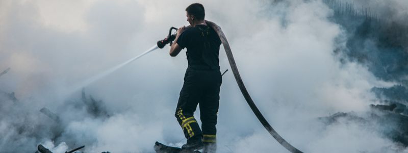 В Киеве объявили наивысший уровень пожарной опасности: что делать, если вас окружило пламя
