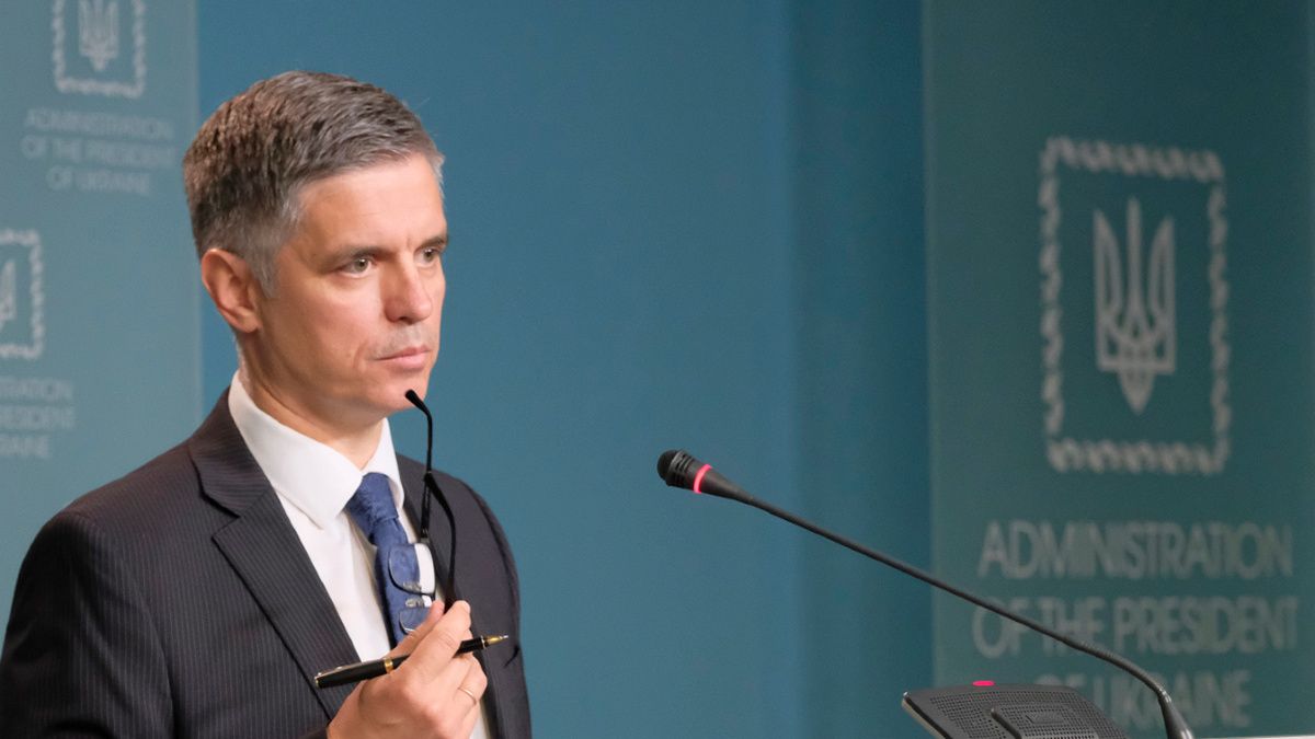 Пристайко грозит забрать треть бюджета пенсий и зарплат на мобилизацию