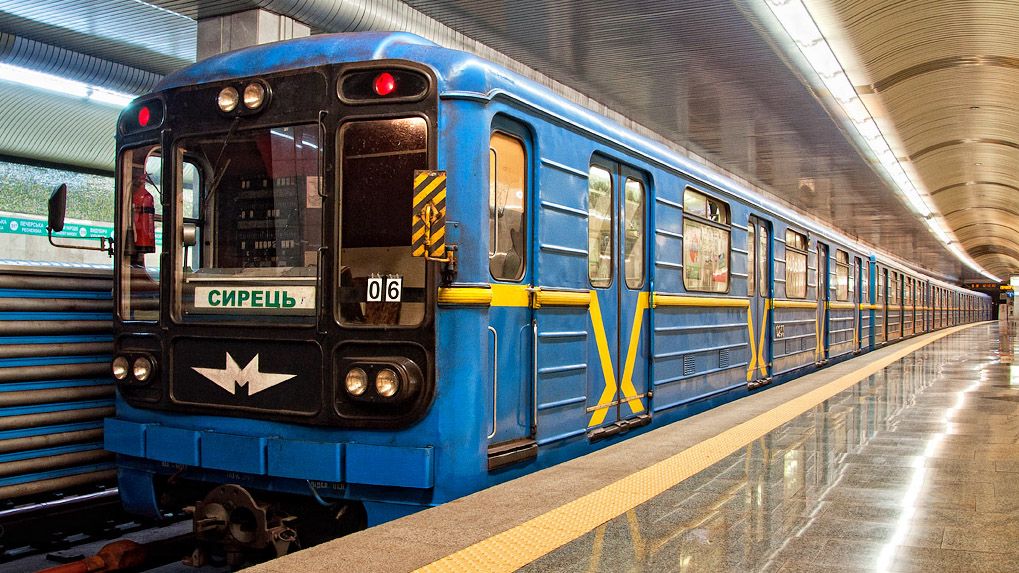 В Киеве из-за футбола центральные станции метро могут ограничить работу