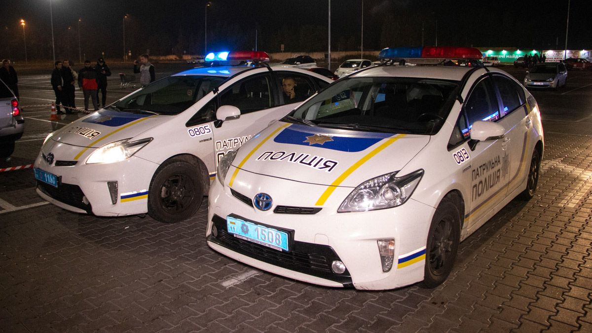 В Киеве мужчина напал на патрульных во время вызова