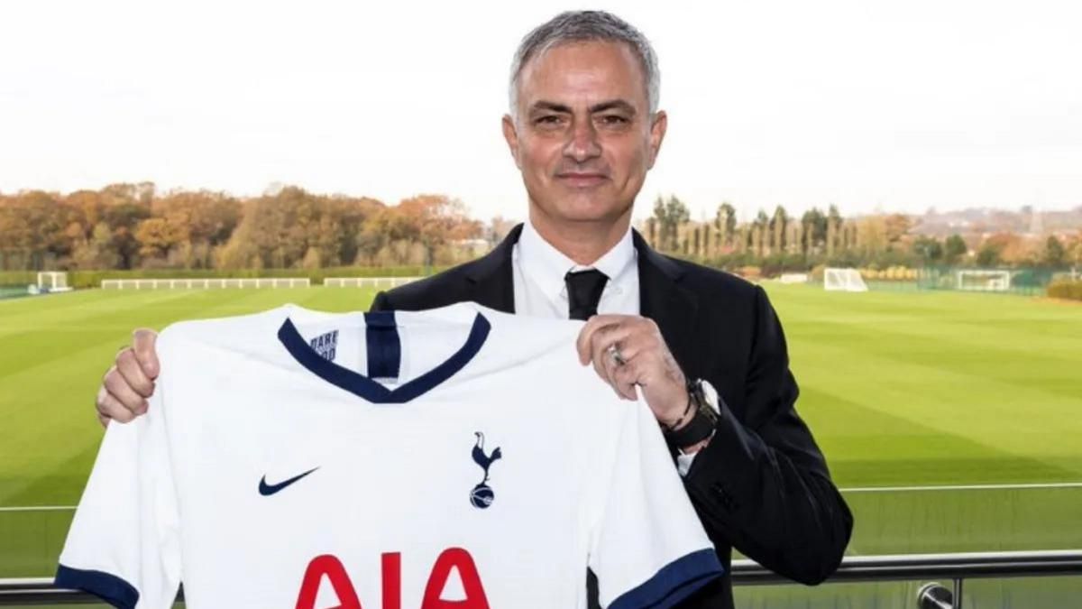 Моуриньо возглавил Тоттенхэм, Эстония обвинила Россию и массовые протесты в Иране: ТОП новостей дня