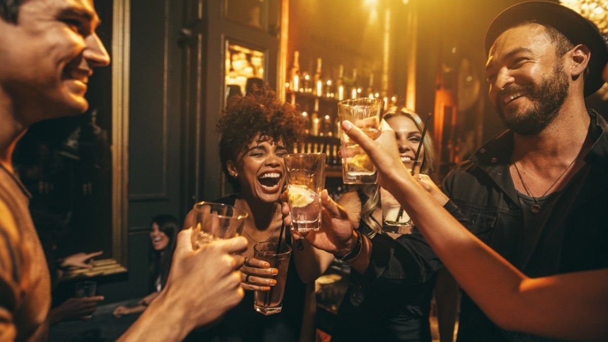 Куда пойти на выходных в Киеве: вечеринка Sounds no Bounds, концерт HammAli & Navai и первый квест-музей в Украине